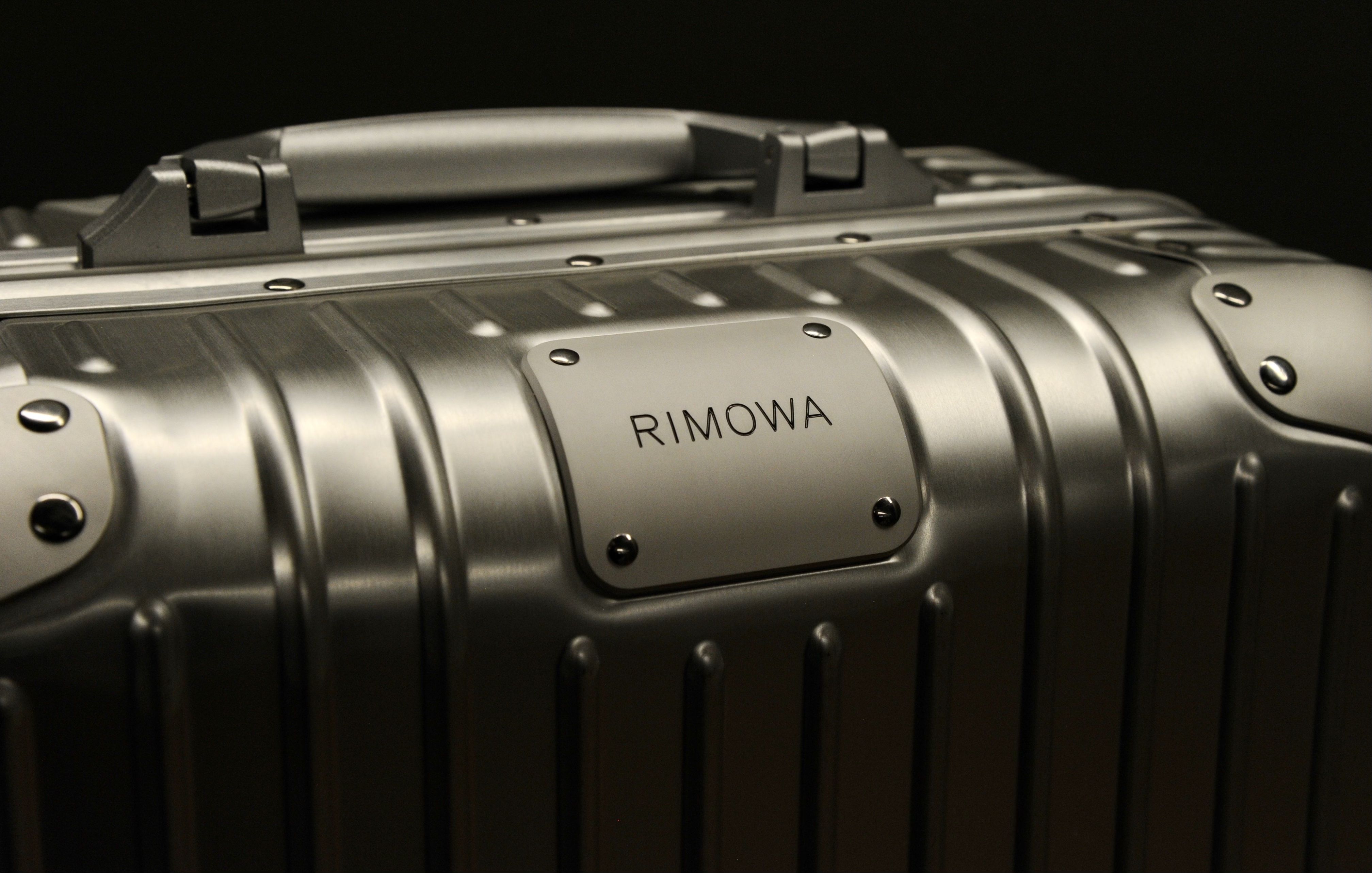 rimowa-carry-on-5-640f85704a52e.jpg